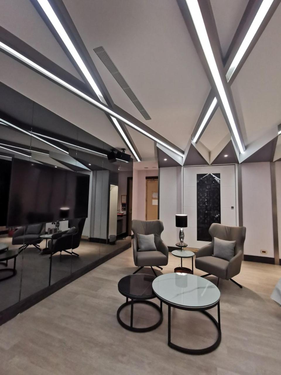 Seasons Boutique Motel Kaohsziung Kültér fotó