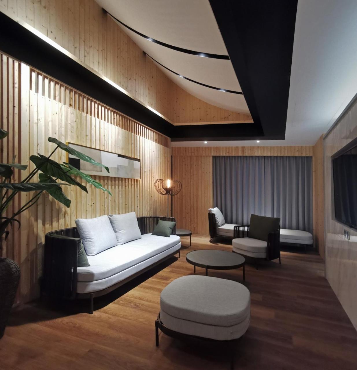 Seasons Boutique Motel Kaohsziung Kültér fotó