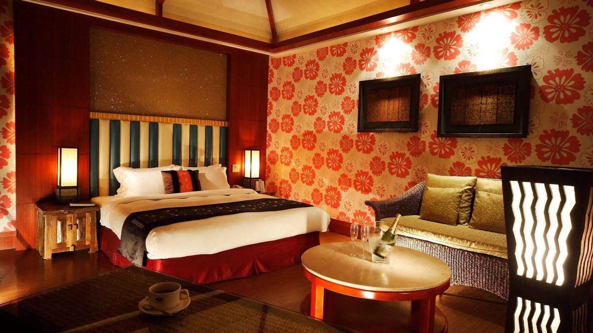 Seasons Boutique Motel Kaohsziung Kültér fotó